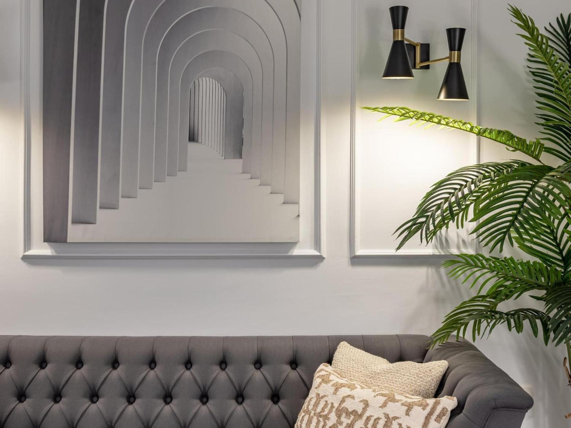 Central Stylish And Elegant 1 & 2 Bedroom Apartments III Гранада Екстер'єр фото